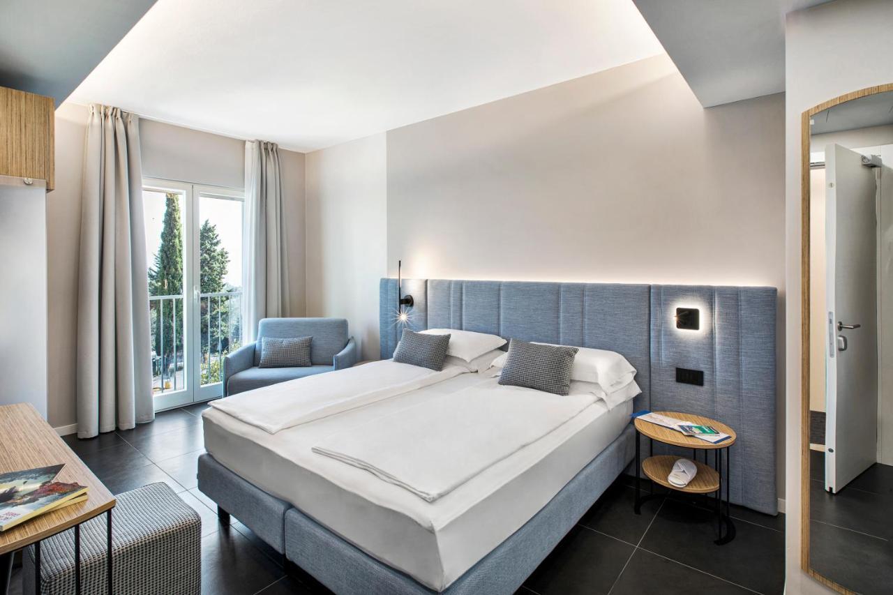 Reflection Boutique Hotels Тосколано Мадерно Екстериор снимка