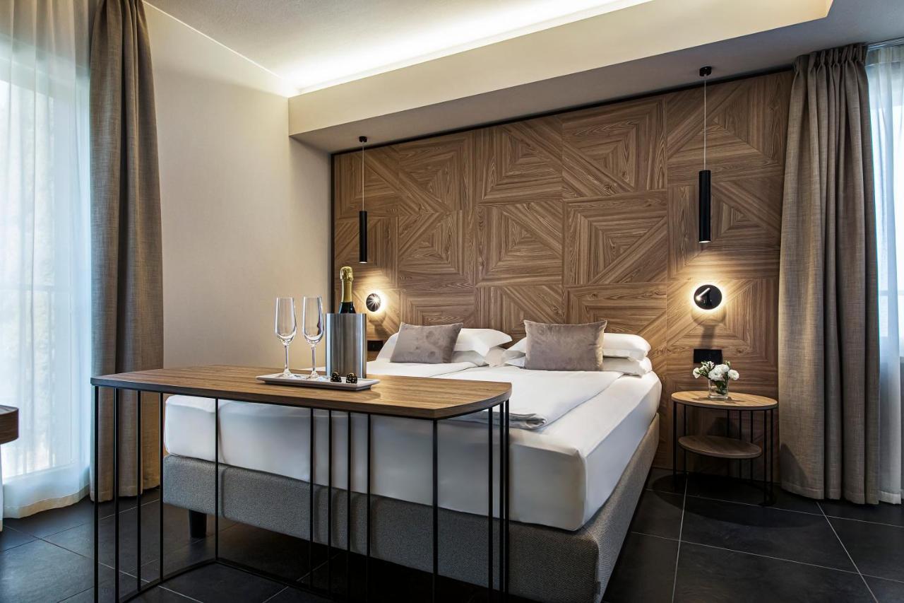 Reflection Boutique Hotels Тосколано Мадерно Екстериор снимка