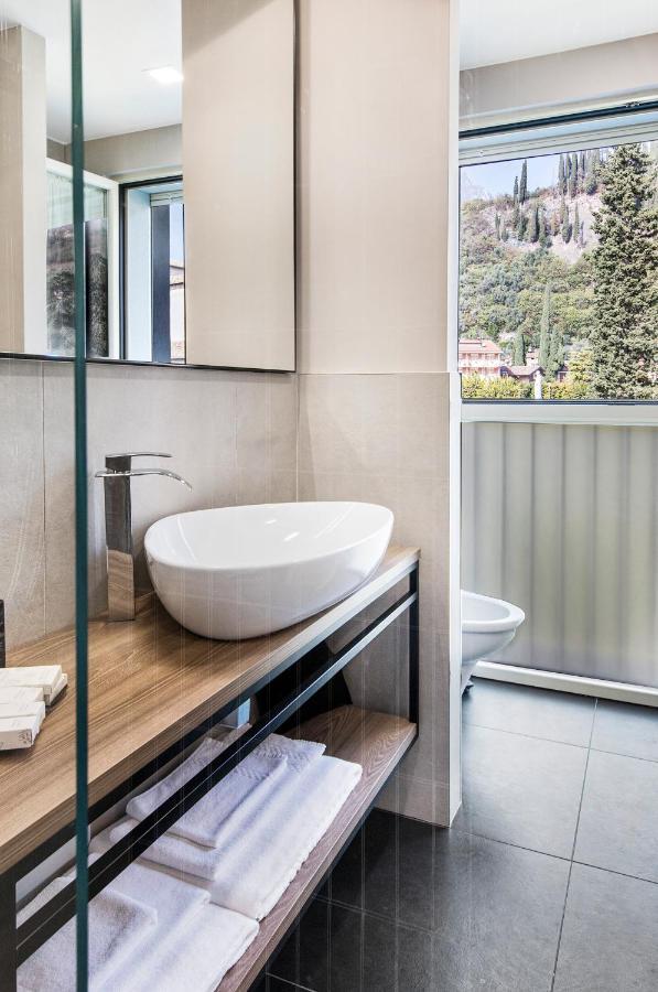 Reflection Boutique Hotels Тосколано Мадерно Екстериор снимка